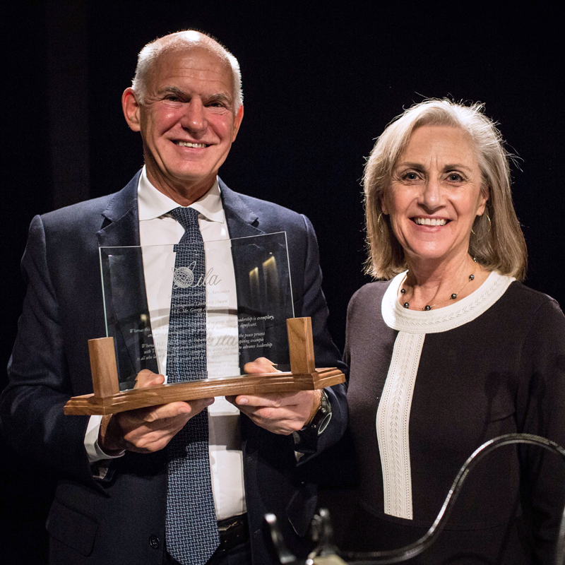 2017 DistinguishedLeadership Award Winner George Papandreou - former Primer Minister of Greece - with ILA President Cynthia Cherrey